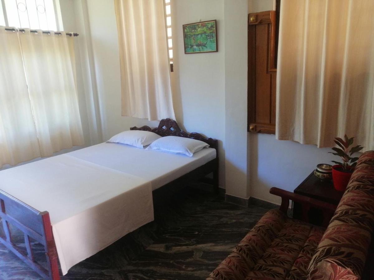 Blue Waves Beach Residency Hotel Varkala Exterior photo
